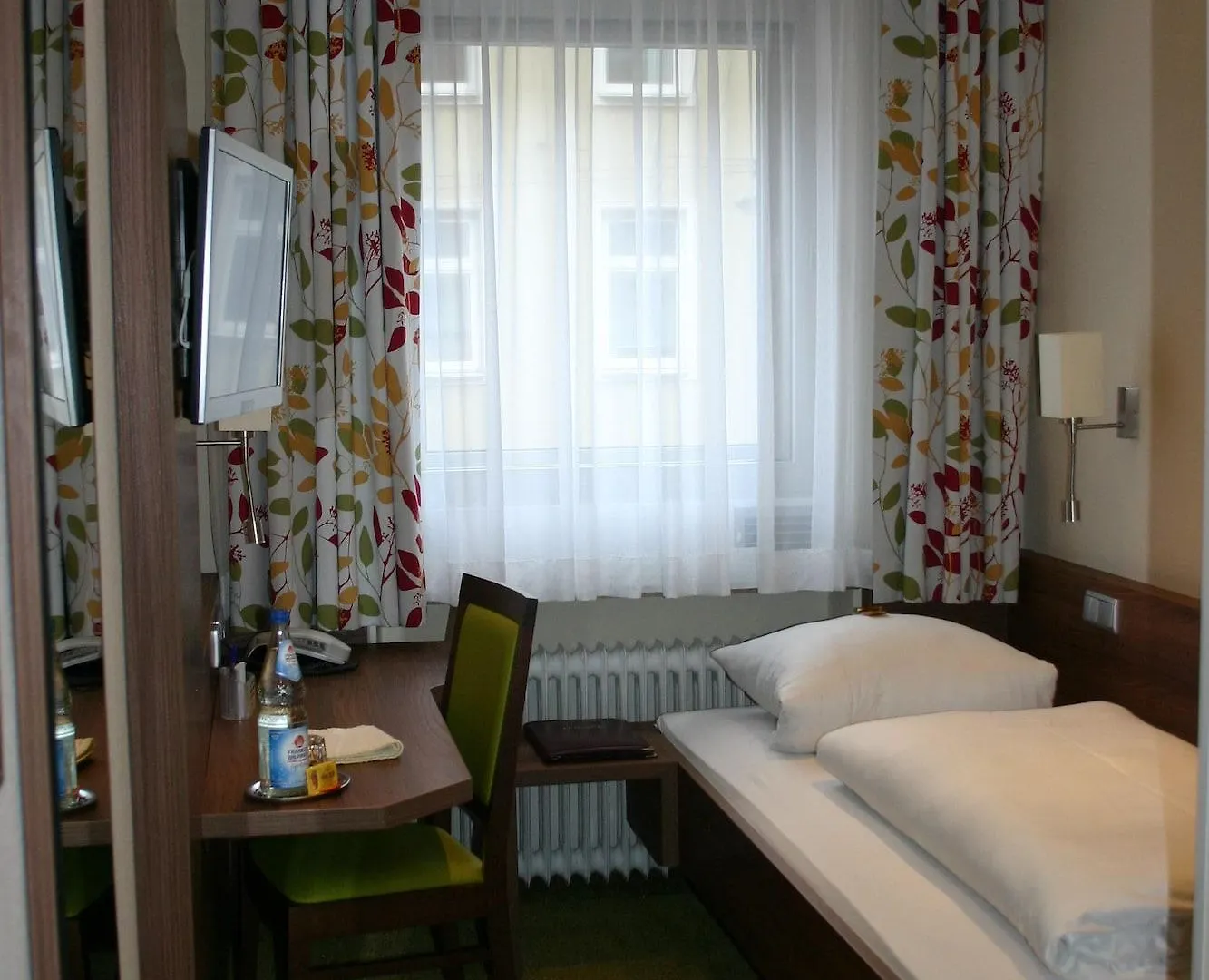 Hotel Hauser An Der Universitaet Múnich