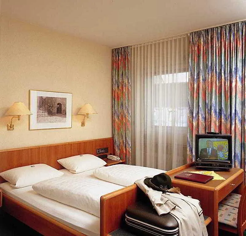 Hotel Hauser An Der Universitaet Múnich