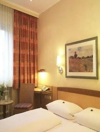 Hotel Hauser An Der Universitaet Munich 3*,  Germany
